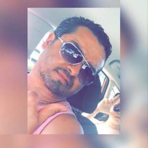 Meet your Posher, Cesar